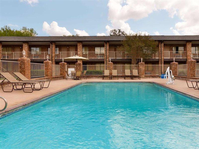 Super 8 By Wyndham Universal City Buitenkant foto