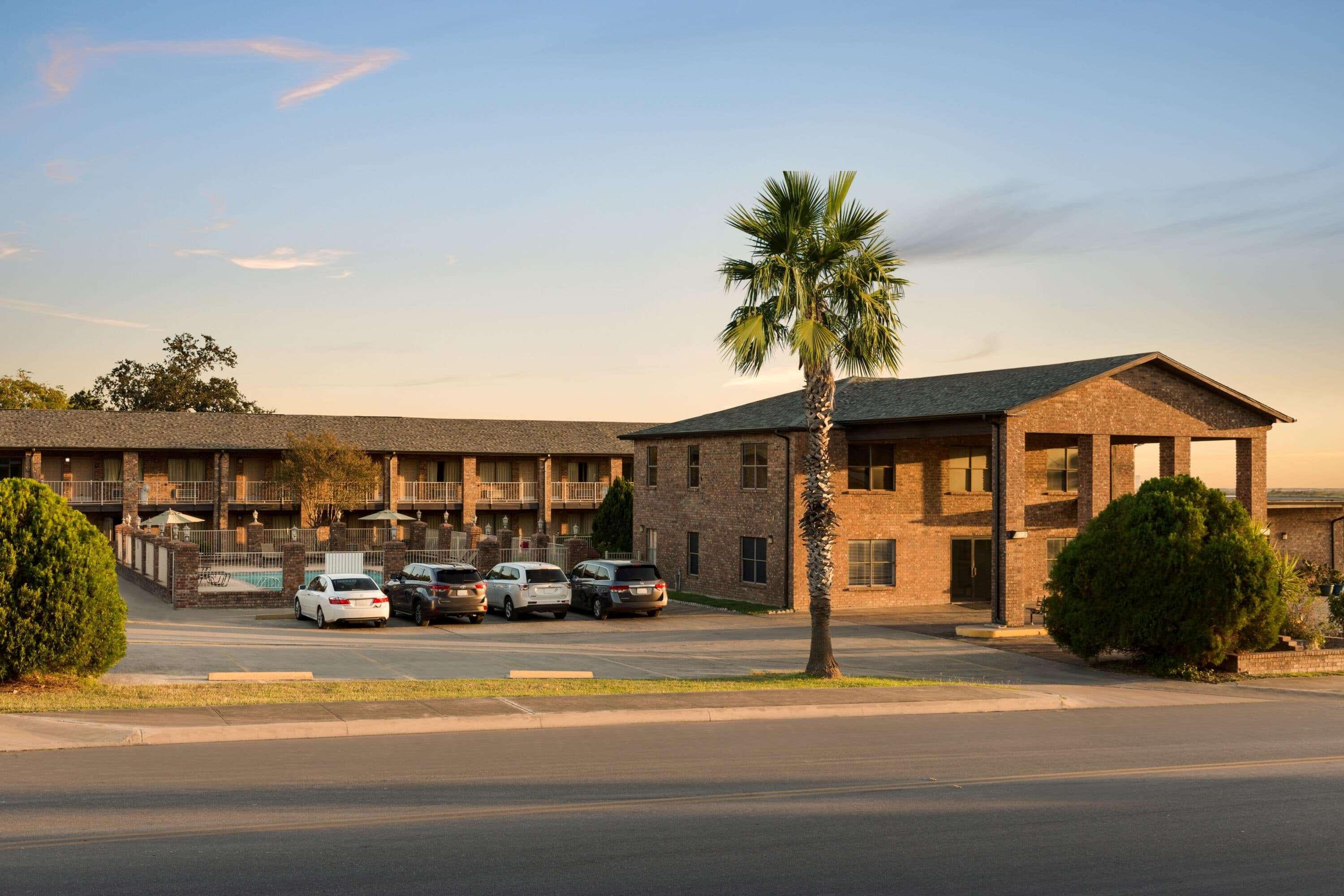 Super 8 By Wyndham Universal City Buitenkant foto