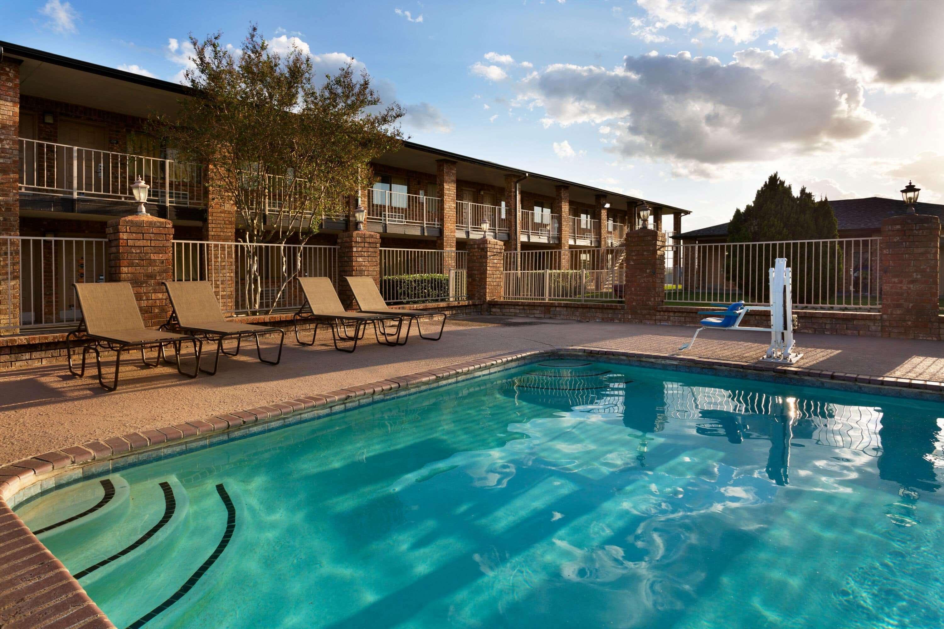 Super 8 By Wyndham Universal City Buitenkant foto