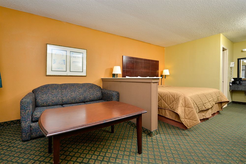 Super 8 By Wyndham Universal City Buitenkant foto