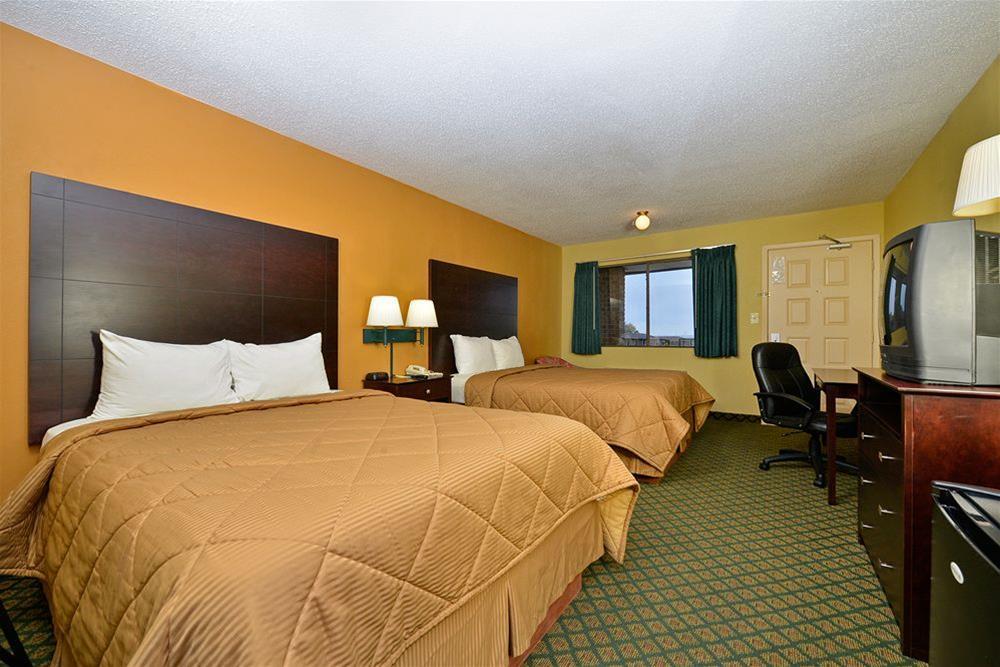 Super 8 By Wyndham Universal City Buitenkant foto