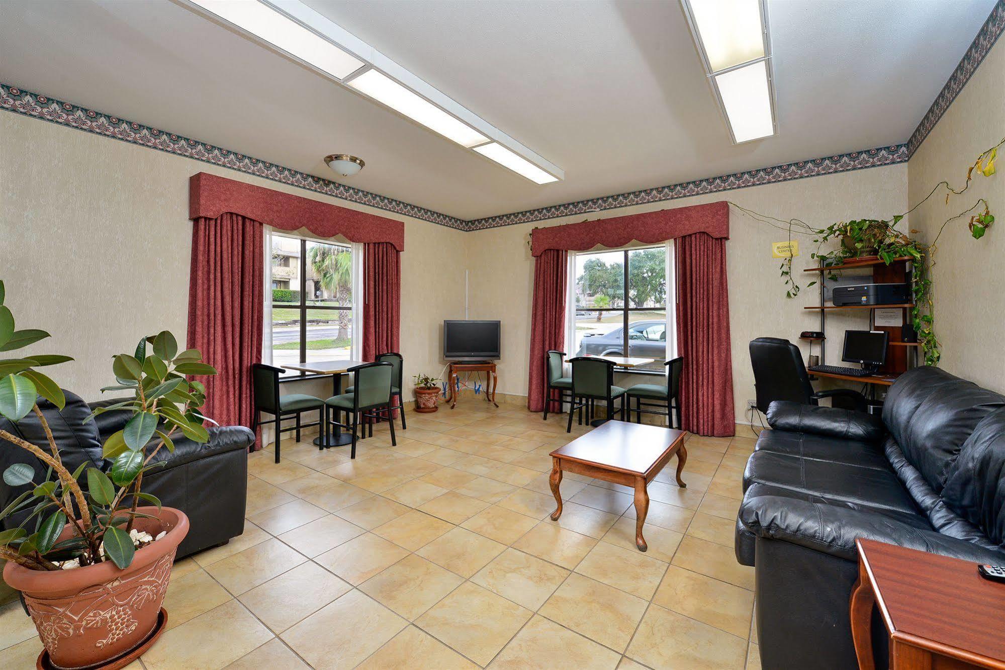 Super 8 By Wyndham Universal City Buitenkant foto