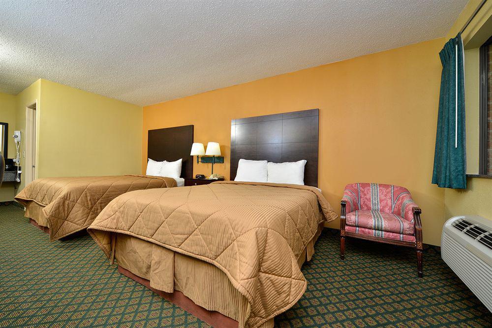 Super 8 By Wyndham Universal City Buitenkant foto
